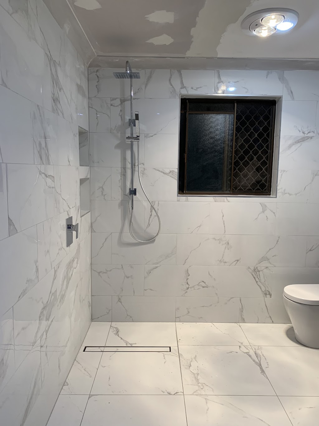 Smooth Service Tiling | general contractor | 3 Montville Pl, Forest Lake QLD 4078, Australia | 0434447232 OR +61 434 447 232