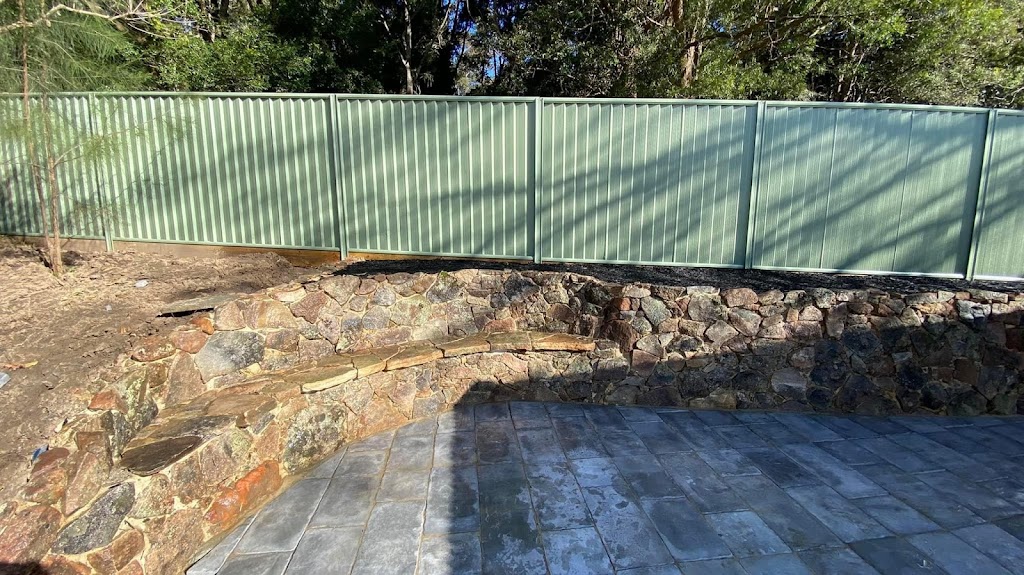 Star Lawns - The Bark Side | 4 Woolmers Cres, Mardi NSW 2259, Australia | Phone: 0480 612 881