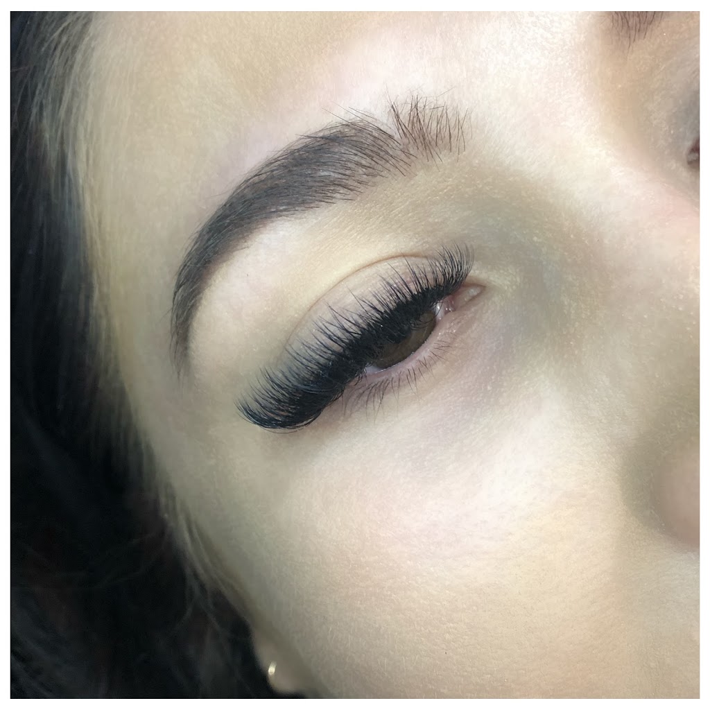 Lash Twenty Two | 1 Gillin Pl, Ormeau QLD 4208, Australia | Phone: 0487 901 343