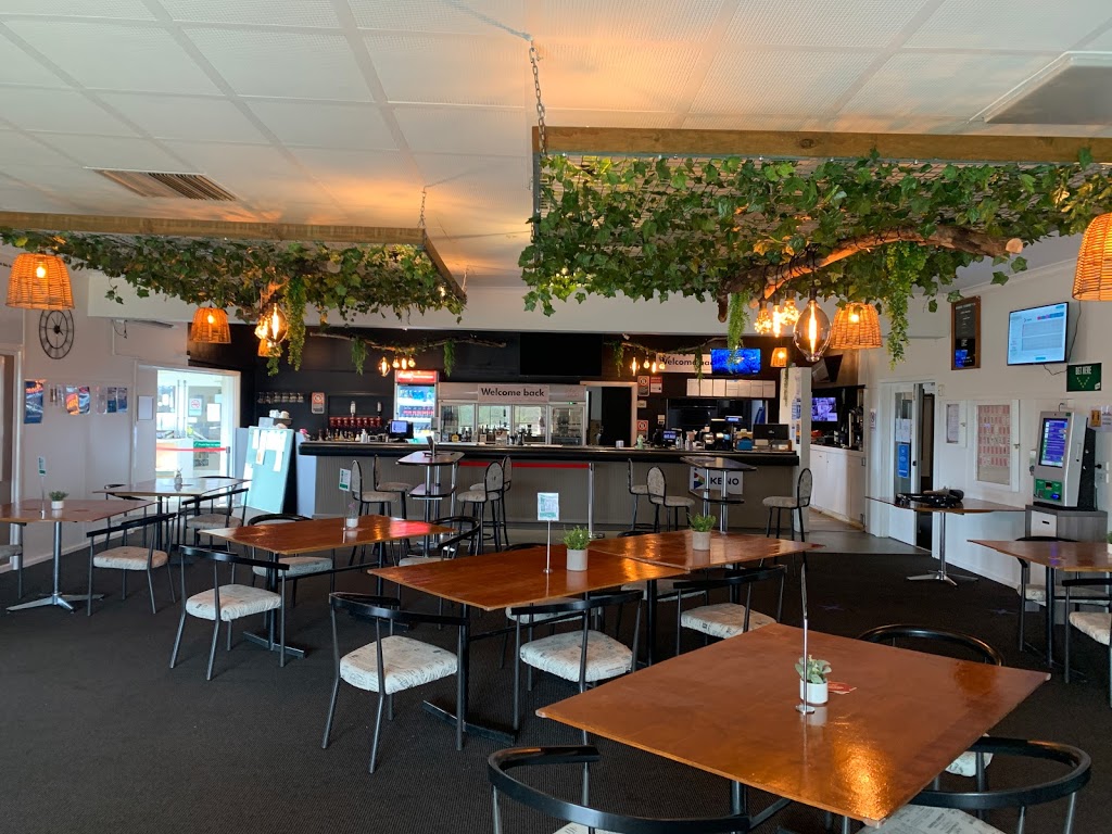 Harden Country Club | restaurant | East St, Harden NSW 2587, Australia | 0263862483 OR +61 2 6386 2483