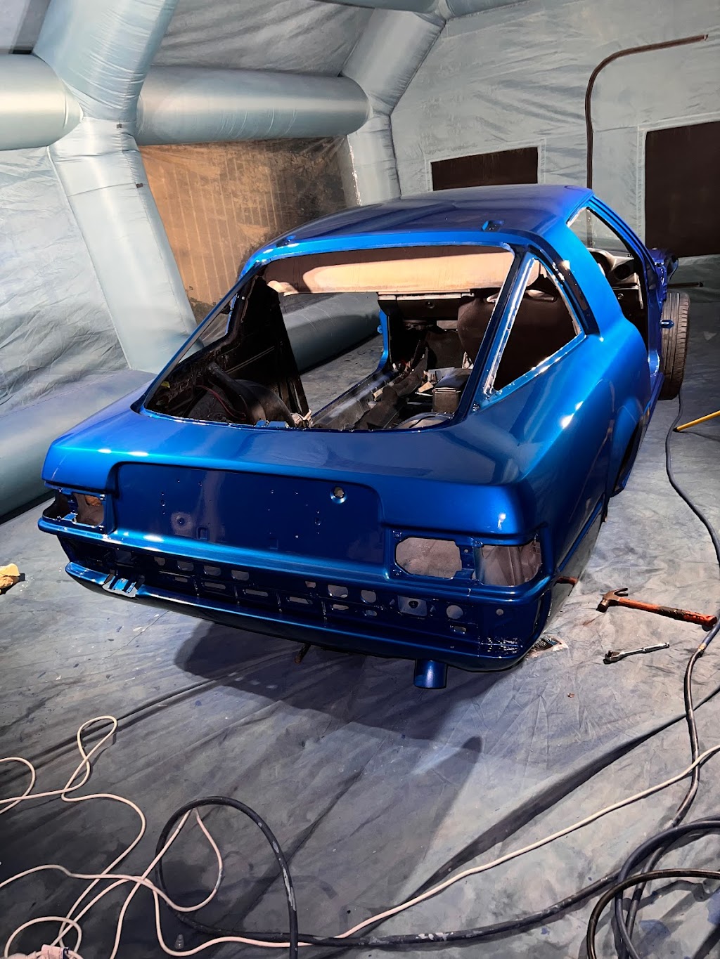 Blow It Up | Inflatable Spray Booth Hire | 30 Sandy Creek Ave, Camira QLD 4300, Australia | Phone: 1800 953 633