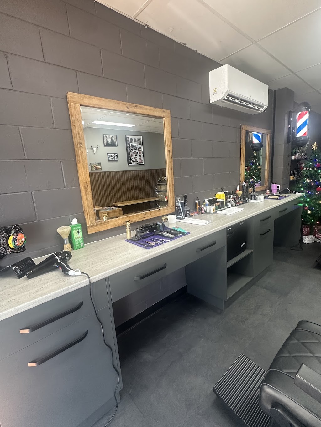 Cyprian Barber co Wamuran | 1061 DAguilar Hwy, Wamuran QLD 4512, Australia | Phone: (07) 2104 2078