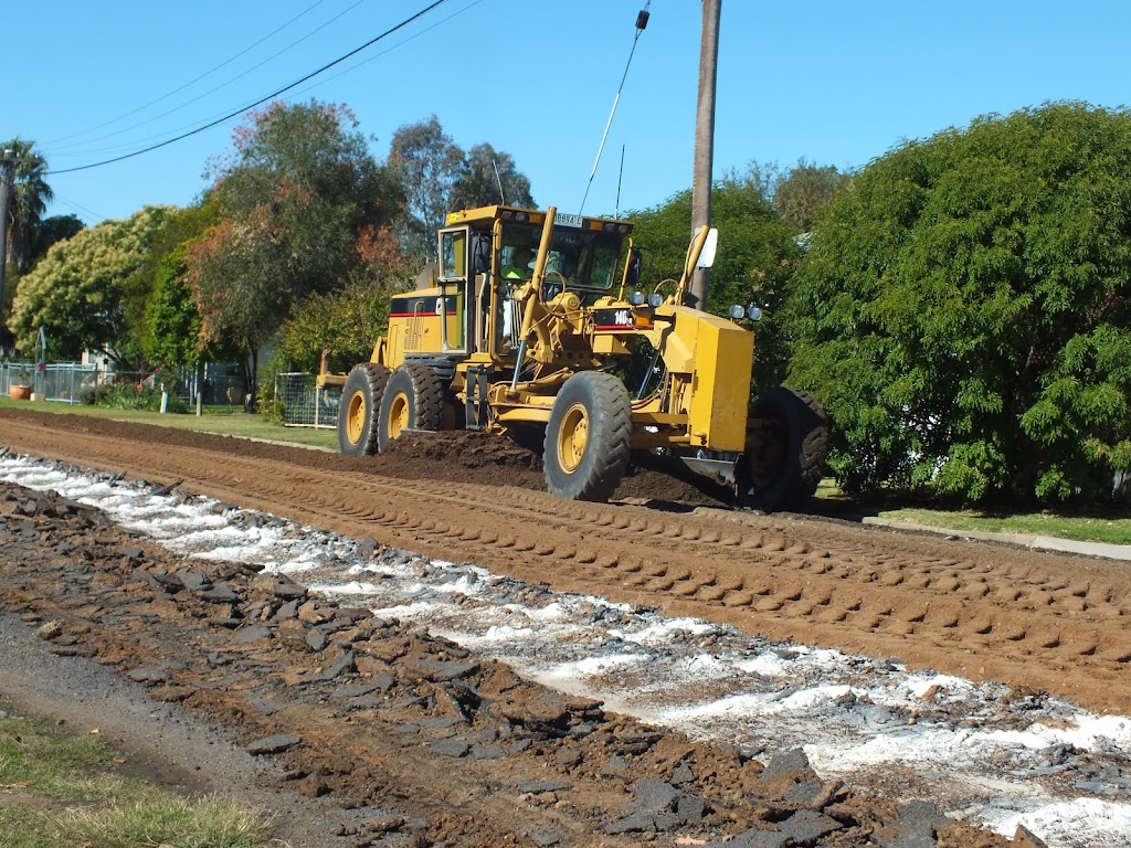 S & L Girard Grader Hire | general contractor | 70 Greenbah Rd, Moree NSW 2400, Australia | 0267526462 OR +61 2 6752 6462