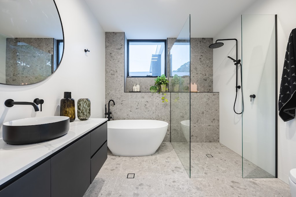 onX Tiling and Bathroom Renovations | Unit 3/17 University Dr, Meadowbrook QLD 4131, Australia | Phone: (07) 3800 7733