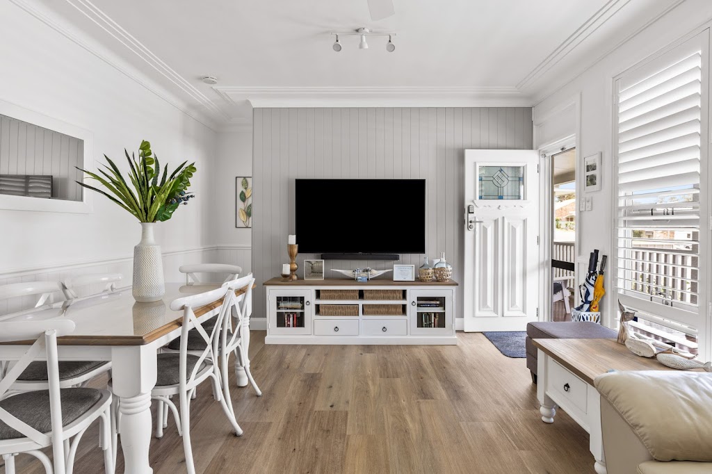 Spa and Chill Lodge Budgewoi | 83 Diamond Head Dr, Budgewoi NSW 2262, Australia | Phone: 0414 294 840