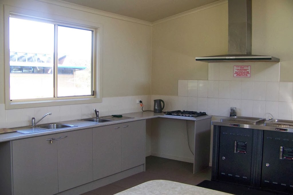 Kywong Caravan Park | 92 N Nelson Rd, Nelson VIC 3292, Australia | Phone: (08) 8738 4174