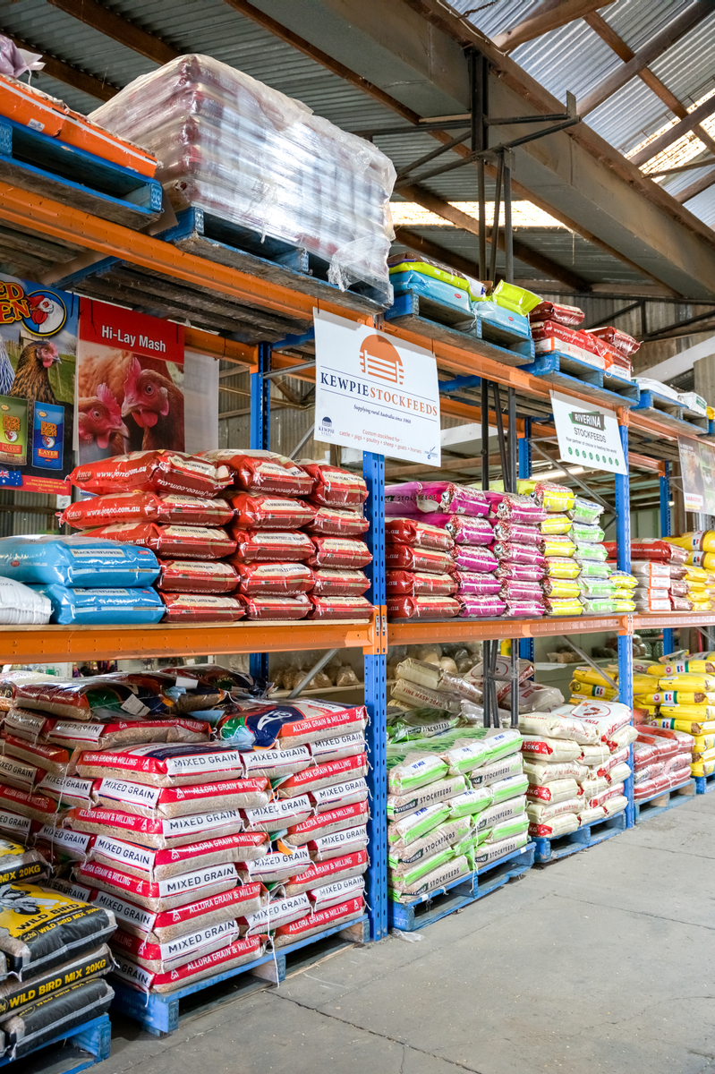 Redmond’s Pet & Livestock Supplies - Laidley | 95 Patrick St, Laidley QLD 4341, Australia | Phone: (07) 5465 8613