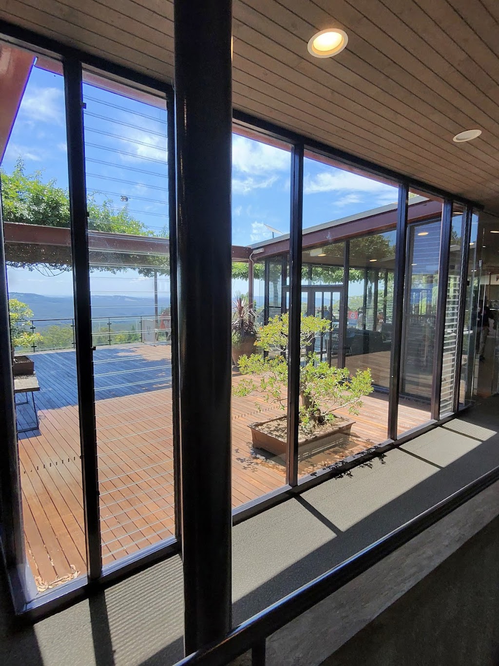 Visitor Centre | Mount Tomah NSW 2758, Australia | Phone: (02) 9231 8111