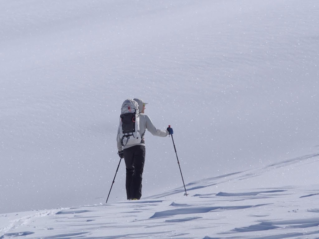 Desert Skis | 3 Percy Harris St, Jindabyne NSW 2627, Australia | Phone: 0415 312 003