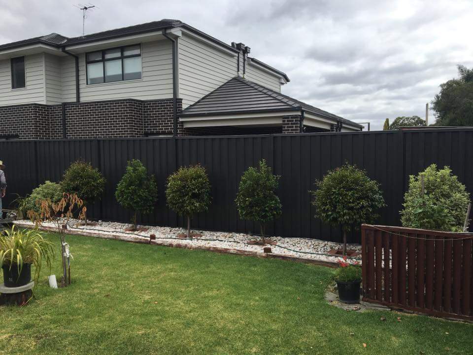 On Edge Fencing And Landscaping | general contractor | 1 Oaktree Dr, Pakenham VIC 3810, Australia | 0417354481 OR +61 417 354 481