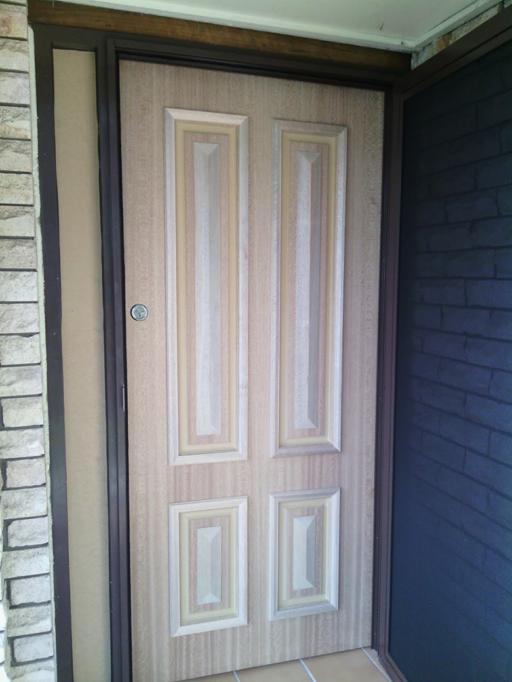 AAA Door Systems |  | 55 Korrongulla Cres, Primbee NSW 2502, Australia | 0420218512 OR +61 420 218 512