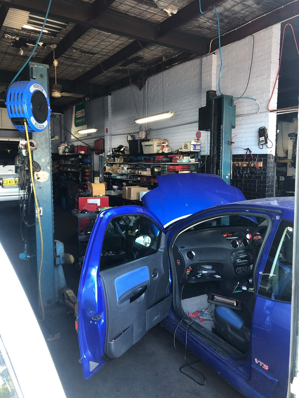 Photo by 侯嘉豪. Jay Lee Motors Pty Ltd | car repair | 27 Milton St N, Ashfield NSW 2131, Australia | 0297970434 OR +61 2 9797 0434