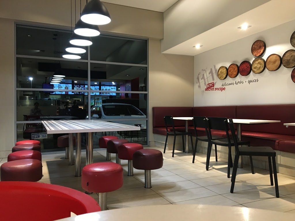 KFC Ellenbrook | meal takeaway | 11 Deloraine Way, Henley Brook WA 6055, Australia | 0892976382 OR +61 8 9297 6382