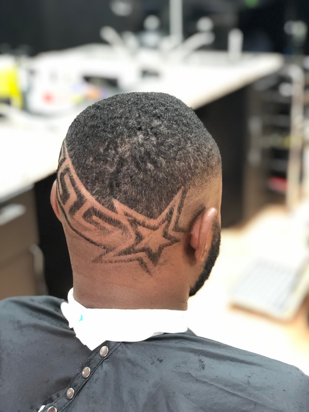 Fresh Kutz Barbershop | hair care | 5/8 Exchange Rd, Malaga WA 6090, Australia | 0892091255 OR +61 8 9209 1255