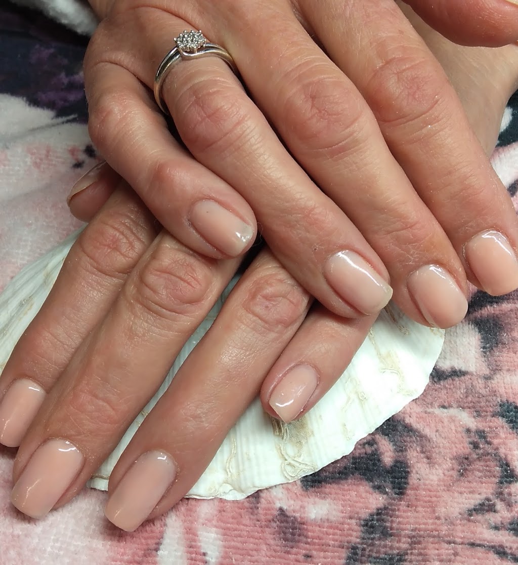Crystal Claws Nails | beauty salon | 25, Ettalong Beach NSW 2257, Australia | 0450601591 OR +61 450 601 591