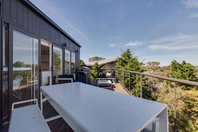 SORRENTOGETAWAY BEACH HOUSE HOLIDAY RENTAL | 4-6 Morobe St, Sorrento VIC 3943, Australia | Phone: 0419 129 987