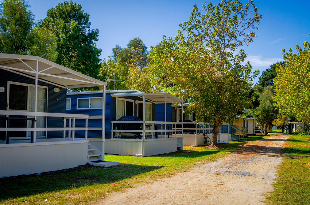 Tomaga River Holiday Park | campground | 55 Sunpatch Parade, Tomakin NSW 2537, Australia | 0244717235 OR +61 2 4471 7235