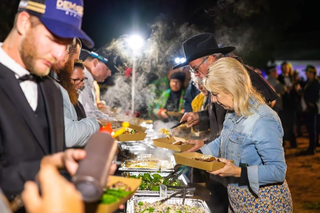 Smokin M Bbq | Morilla st, Opal St, Lightning Ridge NSW 2834, Australia | Phone: 0407 030 810