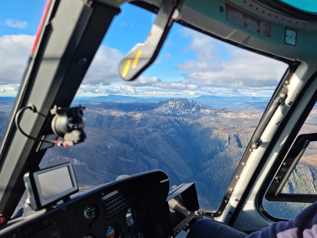 Cradle Mountain Helicopters | 3845 Cradle Mountain Rd, Cradle Mountain TAS 7306, Australia | Phone: (03) 6492 1132