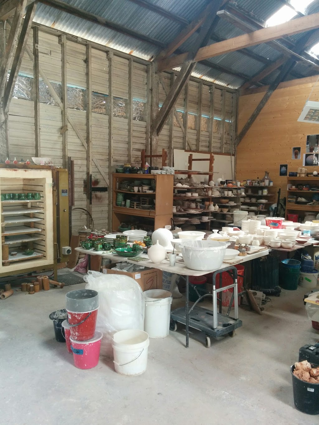 Ian Clare Studio Pottery | store | 46A Lymington Rd, Cygnet TAS 7112, Australia | 0428866976 OR +61 428 866 976