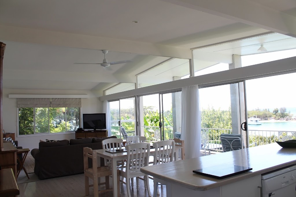 "By The Sea" Waterfront Accommodation with Private Jetty | lodging | 2 Sydney St, Huskisson Jervis Bay NSW 2540, Australia | 0402681176 OR +61 402 681 176