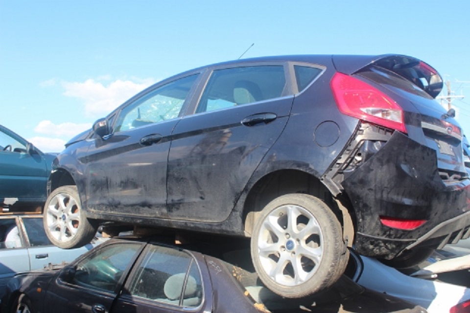 Commpower Wrecking | car repair | 7/9 Cambria Rd, Keysborough VIC 3173, Australia | 0397018466 OR +61 3 9701 8466