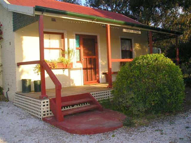 Trinity Cottage | lodging | 6 Waetchers Rd, Nuriootpa SA 5353, Australia | 0412276772 OR +61 412 276 772