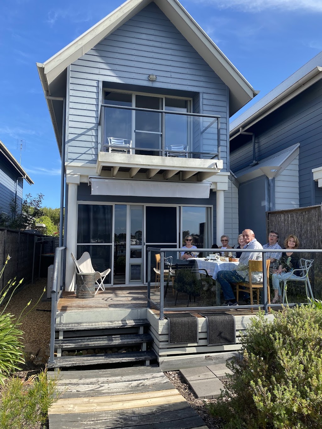 Absolute Waterfront on Raymond Island | 70 Eighth Ave, Raymond Island VIC 3880, Australia | Phone: 0438 200 052