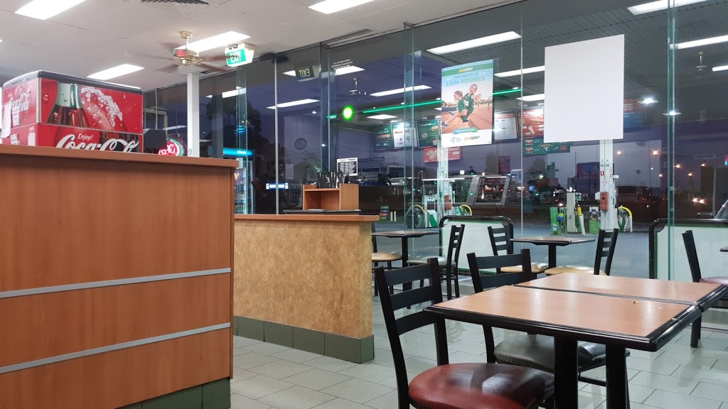 Subway | restaurant | BP Service Station, 1489 Hume Hwy, Campbellfield VIC 3061, Australia | 0393574674 OR +61 3 9357 4674