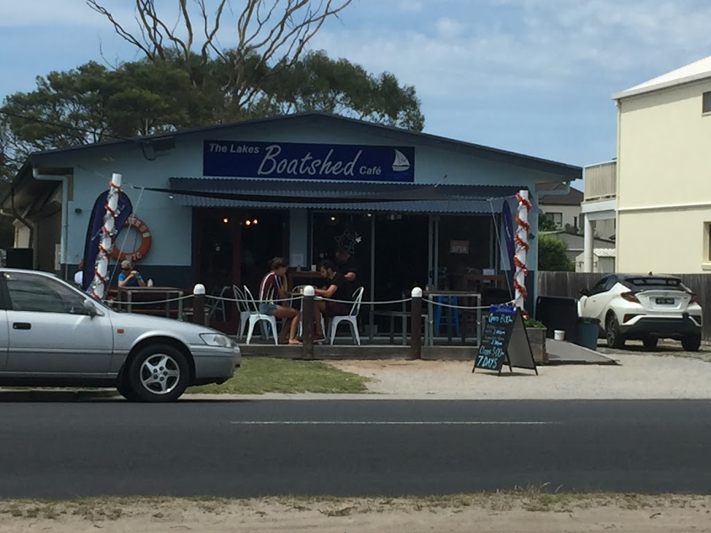 Lakes Boatshed Cafe | cafe | Village Boat Shop, 54 Marine Parade, Lakes Entrance VIC 3909, Australia