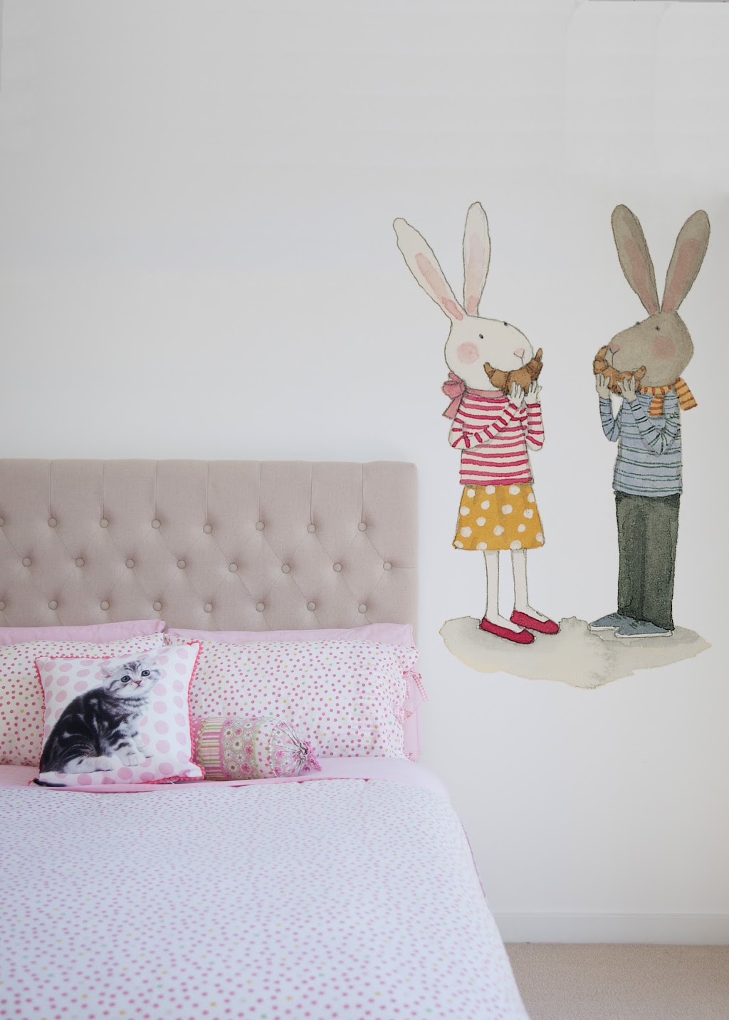 The Wall Sticker Company | 10/8 Martha St, Seaford VIC 3198, Australia | Phone: (03) 8774 2139