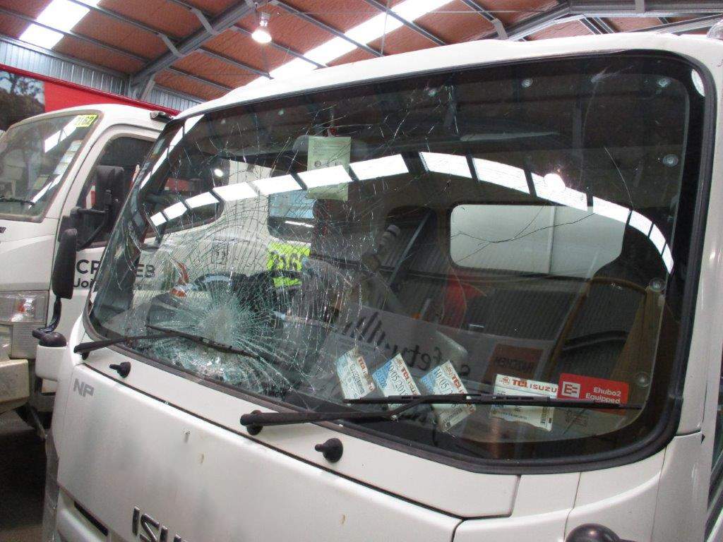 Eastern Auto Glass | 96 Clarks Rd, Lang Lang VIC 3984, Australia | Phone: 0435 103 984