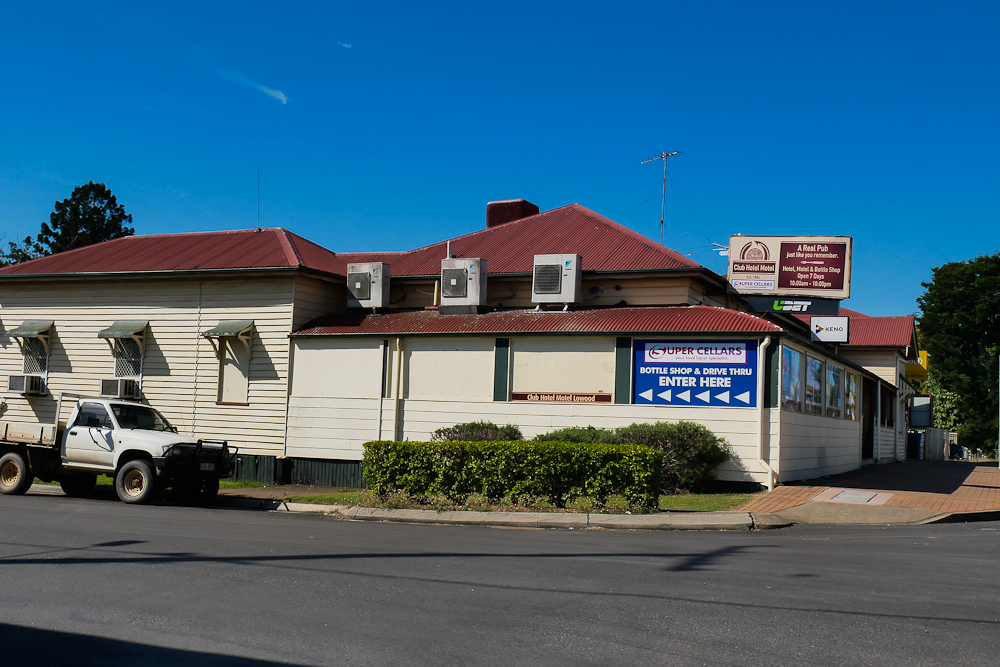 Club Hotel Motel, Lowood QLD | lodging | 50 Railway St, Lowood QLD 4311, Australia | 0754261310 OR +61 7 5426 1310