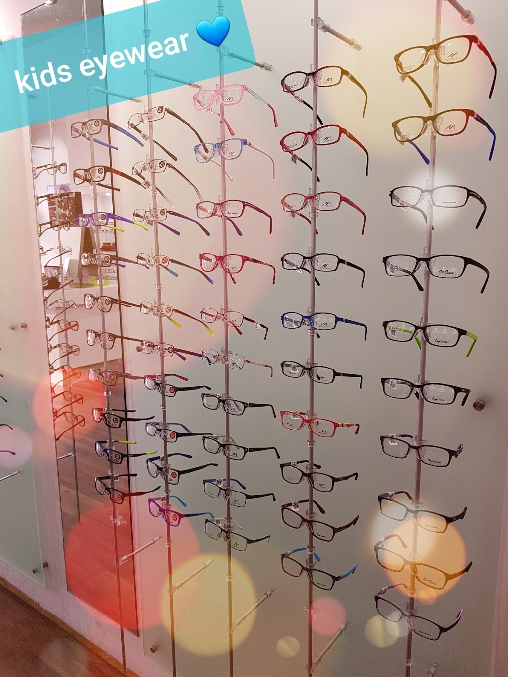 Caroline Springs Optical | 18/13-15 Lake St, Caroline Springs VIC 3023, Australia | Phone: (03) 8390 5190