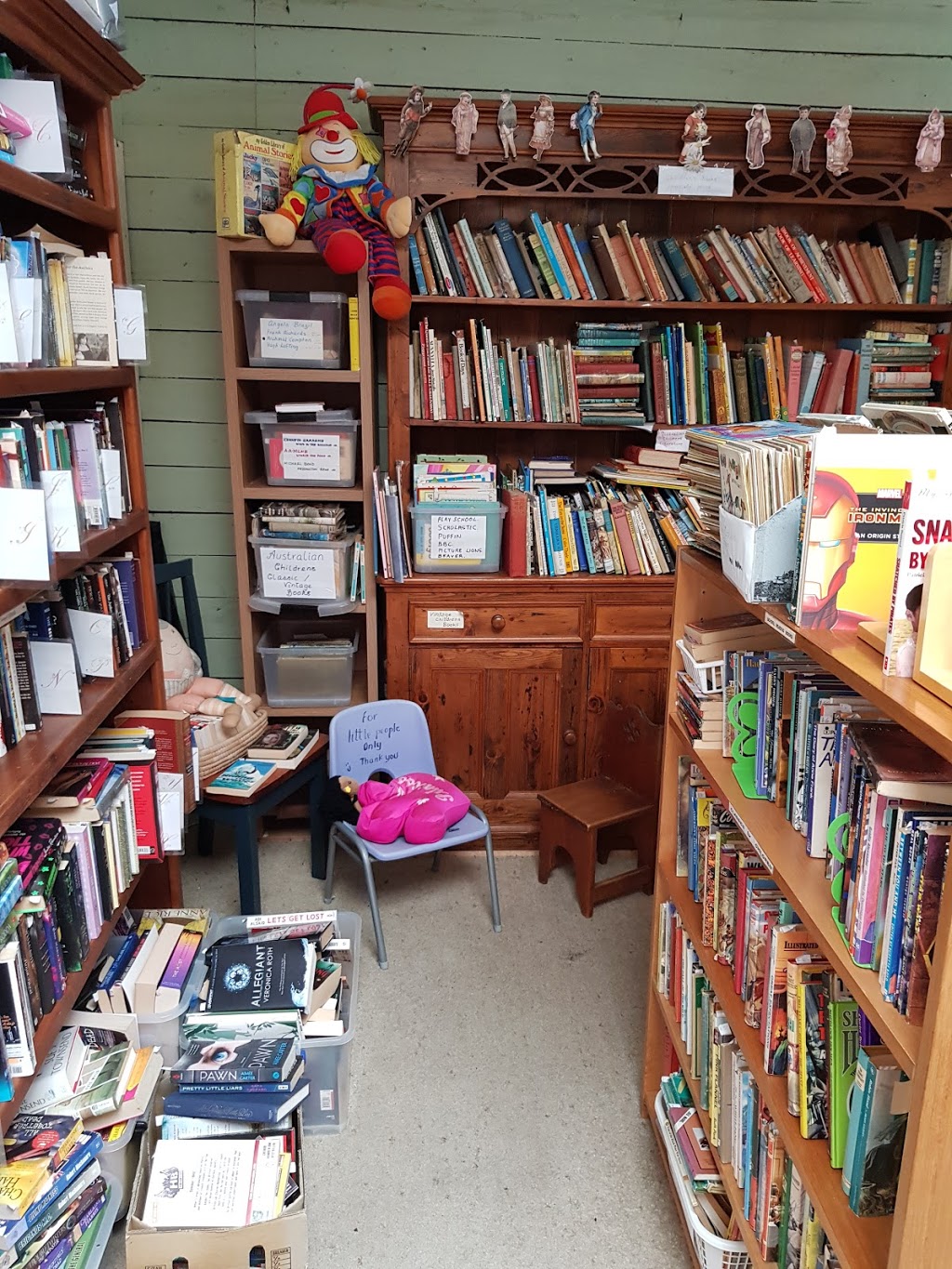 Paper Nautilus Bookstore | 65/67 Bentinck St, Portland VIC 3305, Australia | Phone: (03) 5523 5484