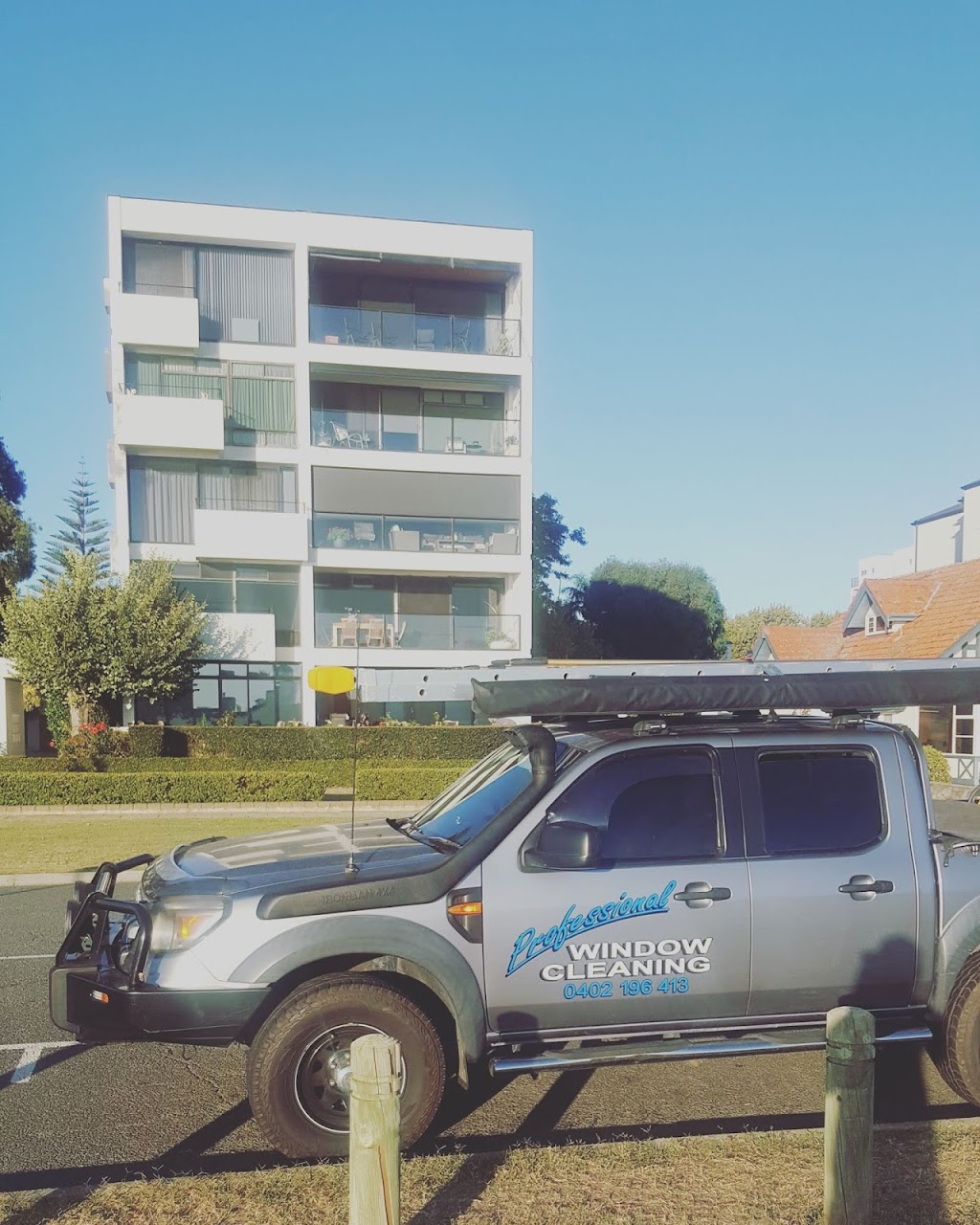 Professional Window Cleaning | 9 Radstock St, Karrinyup WA 6018, Australia | Phone: 0402 196 413