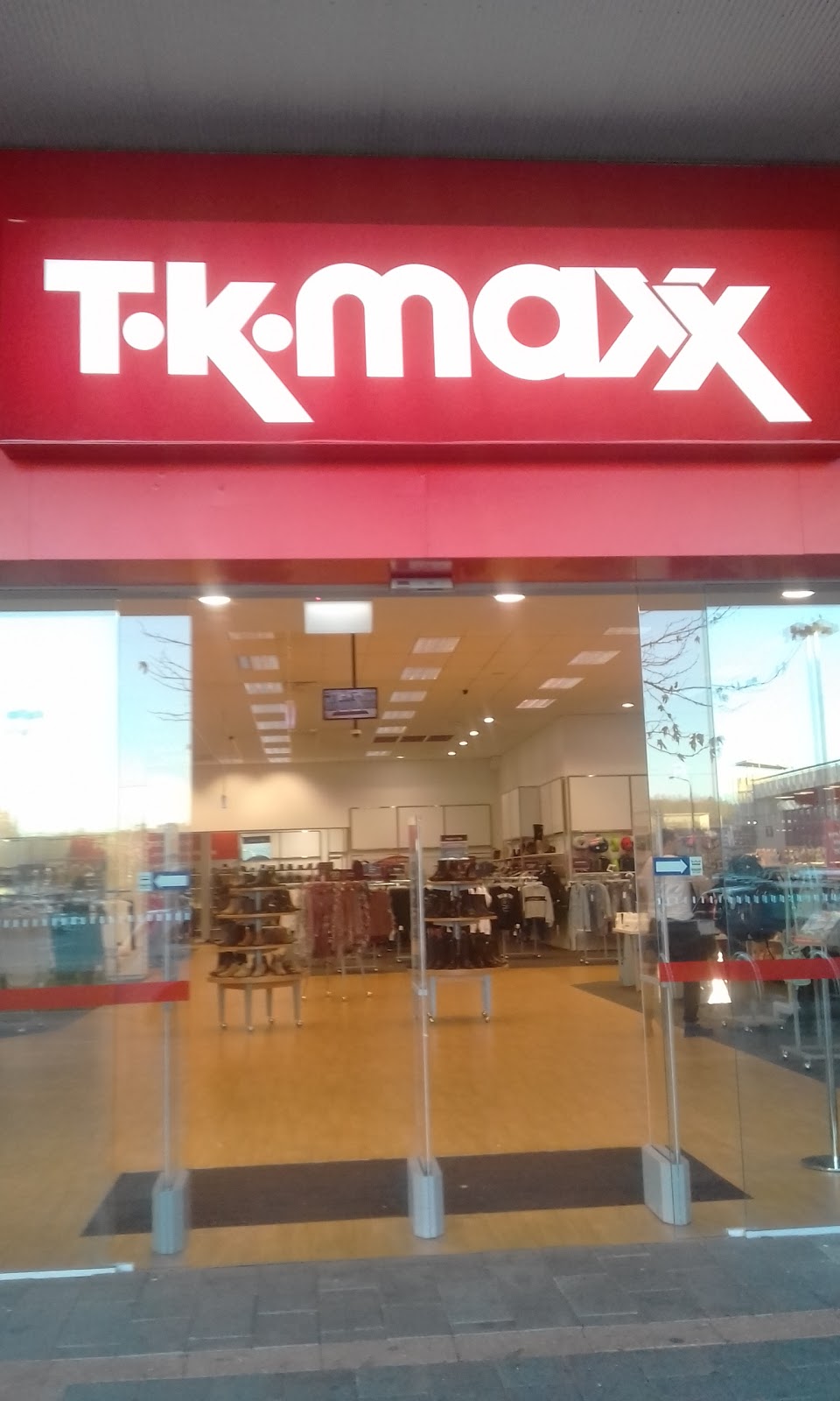 TK Maxx | department store | 2 Keltie St, Phillip ACT 2606, Australia | 0262829600 OR +61 2 6282 9600