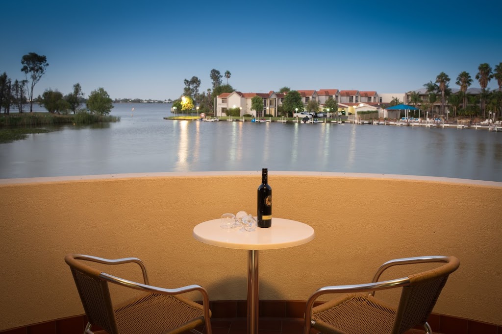 Capri Waters Country Club | lodging | 230 Melbourne St, Mulwala NSW 2647, Australia | 0357449444 OR +61 3 5744 9444