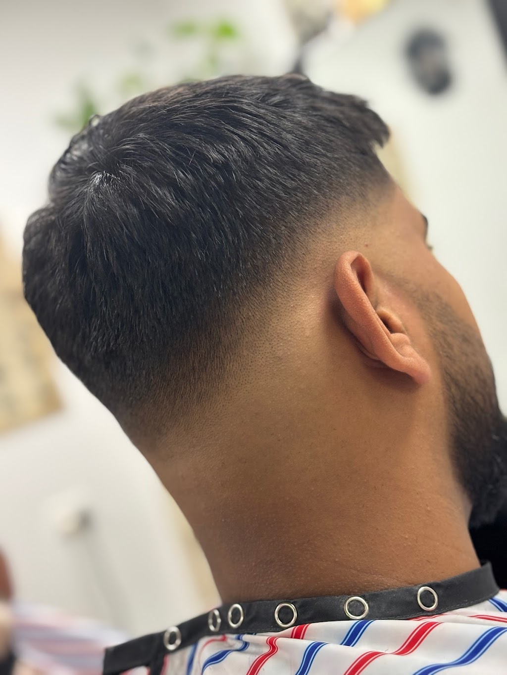 Pams Creations Barber | THE HUB, 6/12 Opal St, Emerald QLD 4720, Australia | Phone: 0473 087 619
