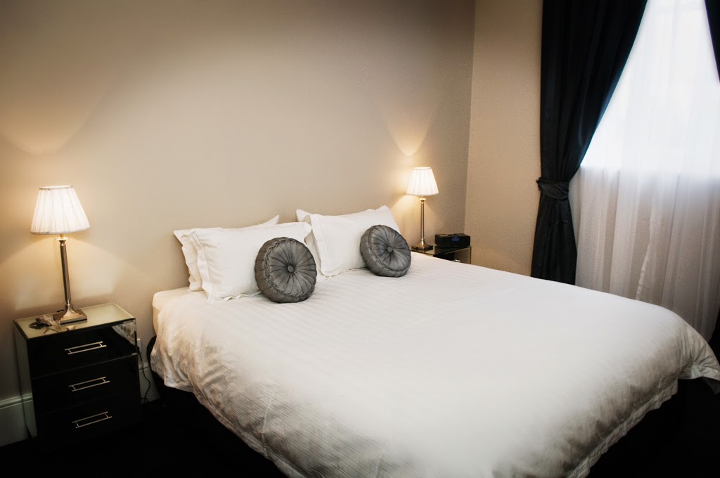 Customs House Bed & Breakfast | 3 Charles St, Port Macdonnell SA 5291, Australia | Phone: 0409 671 999