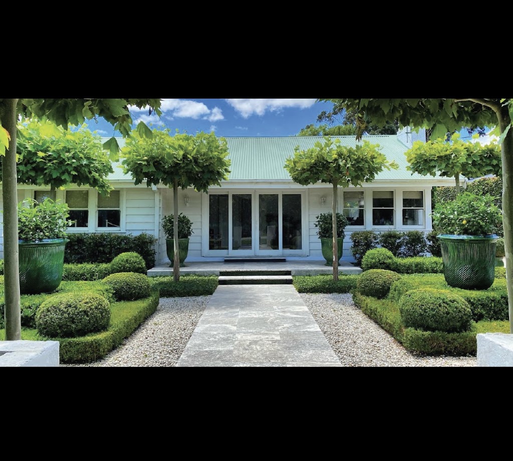 Premier Gardens NSW - High end garden maintenance | Kenthurst Rd, Kenthurst NSW 2156, Australia | Phone: 0413 200 144