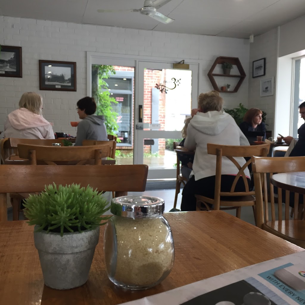 The Essence Cafe | cafe | 7/49 Mount Barker Rd, Stirling SA 5152, Australia | 0883397703 OR +61 8 8339 7703