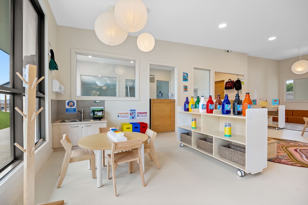 Jennys Early Learning Centre - Armstrong Creek | 12 Sail Ct, Armstrong Creek VIC 3217, Australia | Phone: (03) 5295 7400