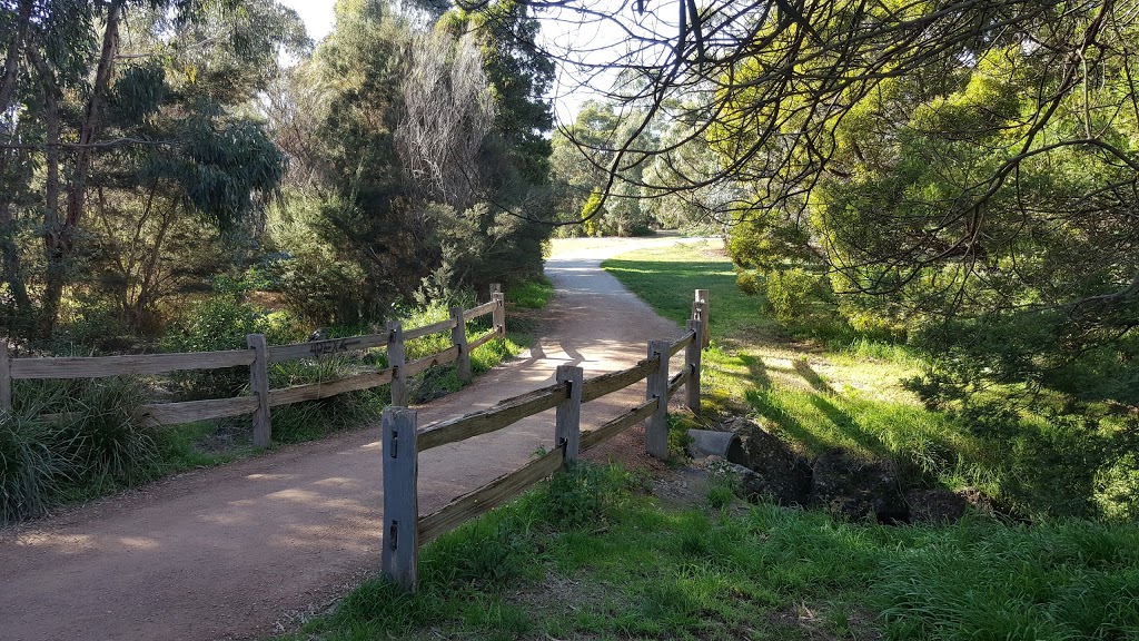 Wurundjeri Walk | park | 109 Orchard Grove, Blackburn South VIC 3130, Australia