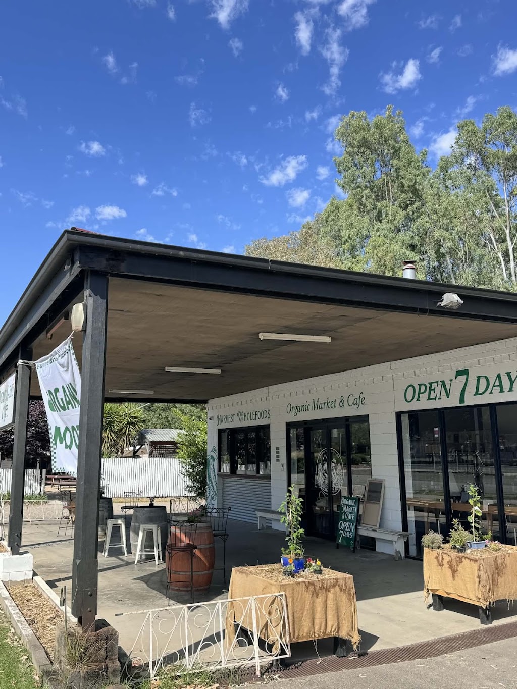 Harvest Organic Market & Cafe | 6607 Maroondah Hwy, Yarck VIC 3719, Australia | Phone: 0497 926 647