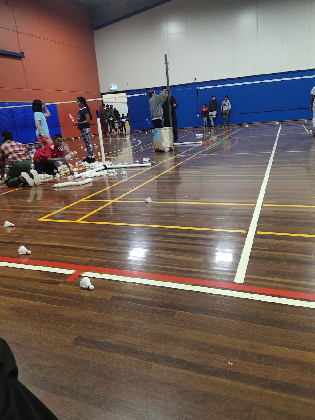 Berwick Badminton |  | 68 Bemersyde Dr, Berwick VIC 3806, Australia | 0488583028 OR +61 488 583 028