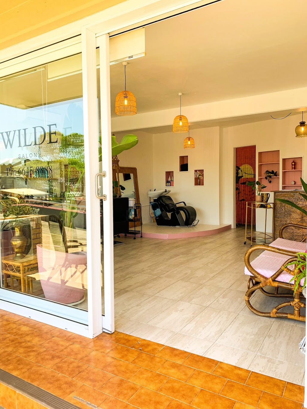 Wilde salon | hair care | 8 Clarence St, Yamba NSW 2464, Australia | 0266458888 OR +61 2 6645 8888