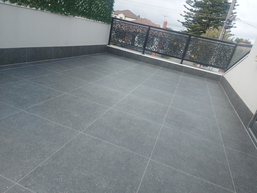 hazara tiling specialist | 11 Redleaf Cl, Hampton Park VIC 3976, Australia | Phone: 0424 044 071