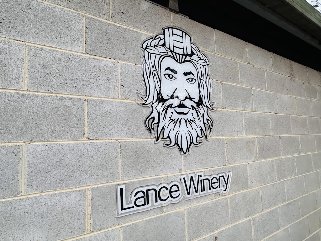 Lance Winery | 2130 Heidelberg-Kinglake Rd, St Andrews VIC 3761, Australia | Phone: 0431 295 413
