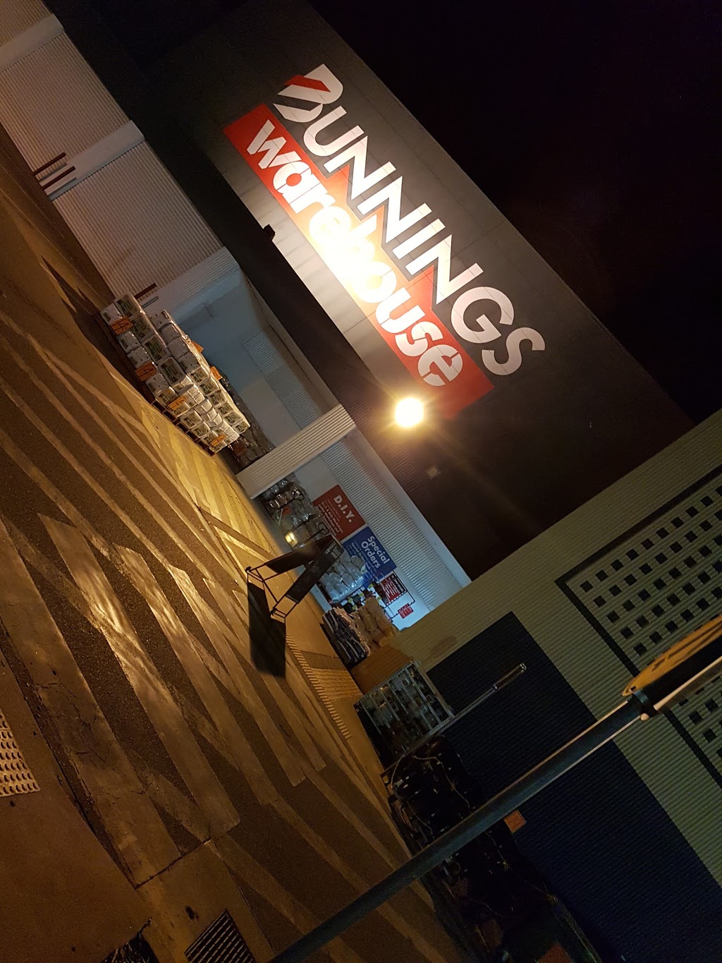 Bunnings Griffith | hardware store | Kidman Way, Griffith NSW 2680, Australia | 0269669700 OR +61 2 6966 9700